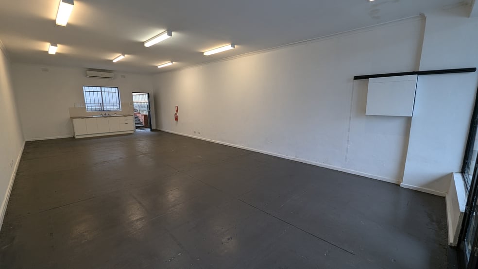 Click to view all images 146 Junction Road Nunawading VIC 3131 - Image 2