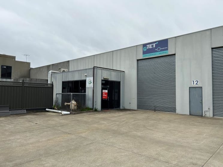 Click to view all images 2/12 Mosrael Place Rowville VIC 3178 - Image 2