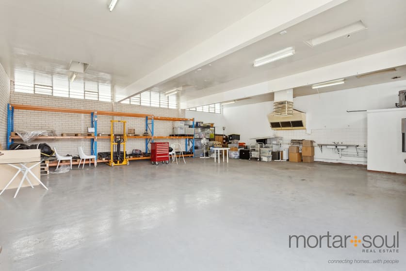 Click to view all images 6/102 Briggs Street Welshpool WA 6106 - Image 3