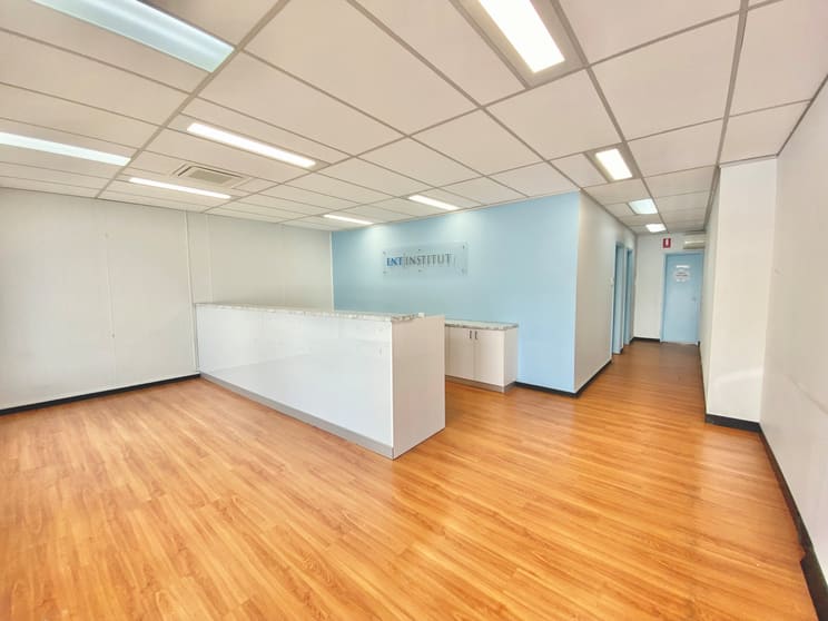 Click to view all images Suite 3/20-24 Castlereagh Street Penrith NSW 2750 - Image 2