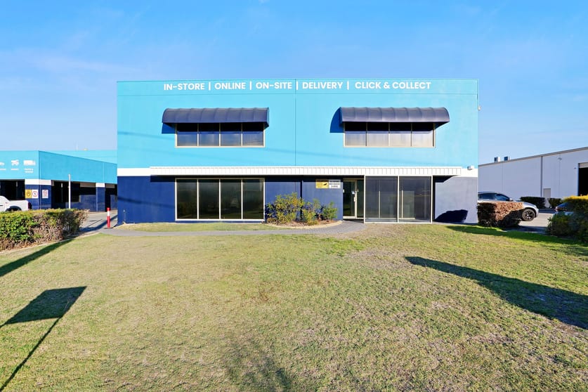 Click to view all images Unit 6/52 Vinnicombe Street Canning Vale WA 6155 - Image 2