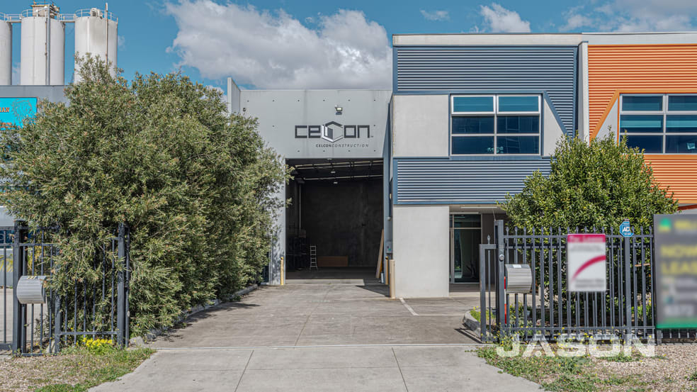 35 Yellowbox Drive Craigieburn VIC 3064 - Image 1