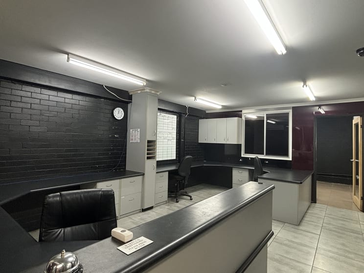 Click to view all images 21 James Street Mackay QLD 4740 - Image 3