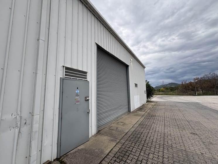 Click to view all images Shed 16-18 Hovell Street Wodonga VIC 3690 - Image 1