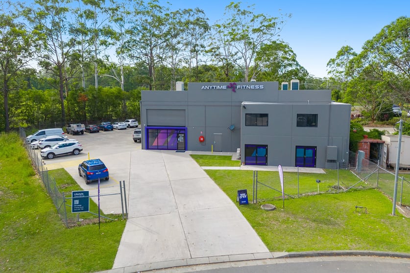 Click to view all images Bay 3/29 Commerce Street Wauchope NSW 2446 - Image 1
