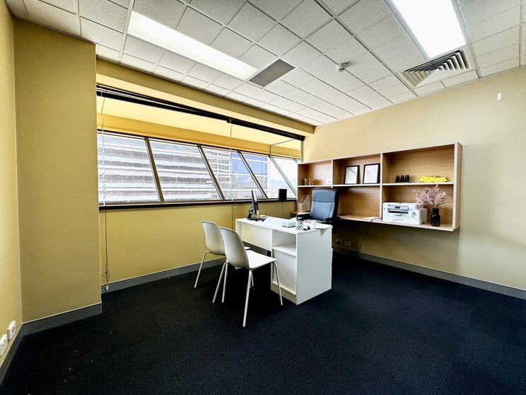 Click to view all images Suite 1A Level 4 17-21 University Avenue City ACT 2601 - Image 1