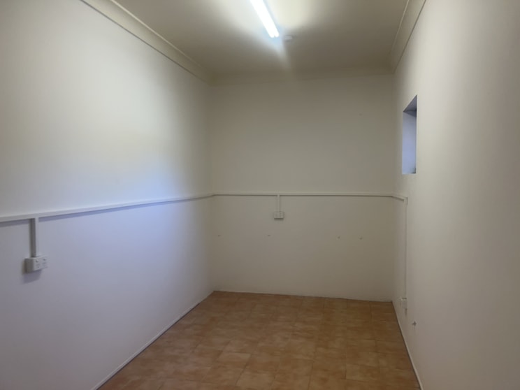 Click to view all images Blakehurst NSW 2221 - Image 2