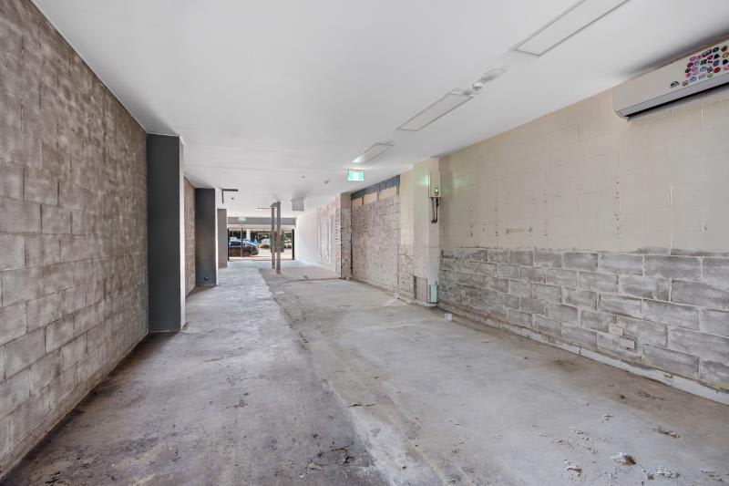 Click to view all images 172-174 Summer Street Orange NSW 2800 - Image 2