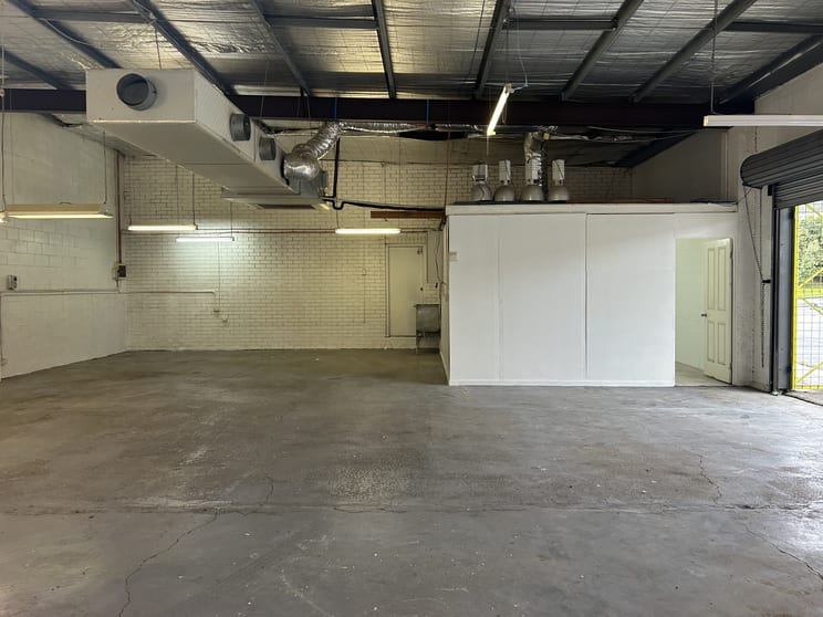Click to view all images 3/54 Kingston Road Underwood QLD 4119 - Image 2