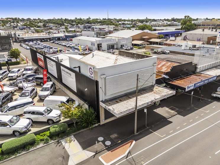 Click to view all images 595 Ruthven Street Toowoomba City QLD 4350 - Image 1