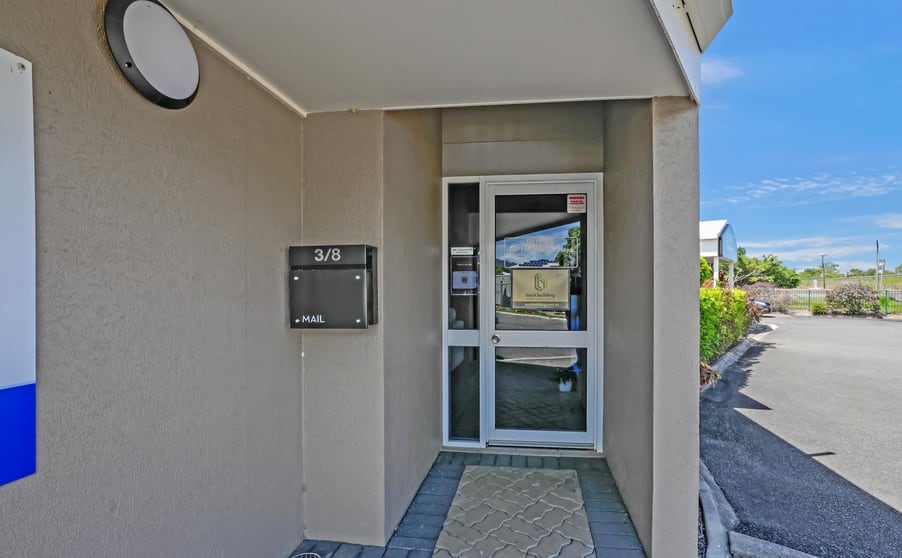 Click to view all images 3/8 Maisel Close Smithfield QLD 4878 - Image 2