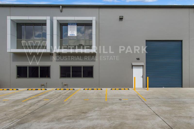 Click to view all images Smithfield NSW 2164 - Image 1