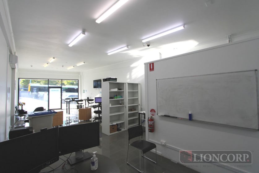 Click to view all images Indooroopilly QLD 4068 - Image 3
