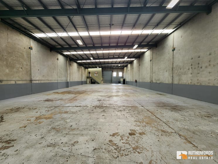 Click to view all images 30A Dennis Street Campbellfield VIC 3061 - Image 3