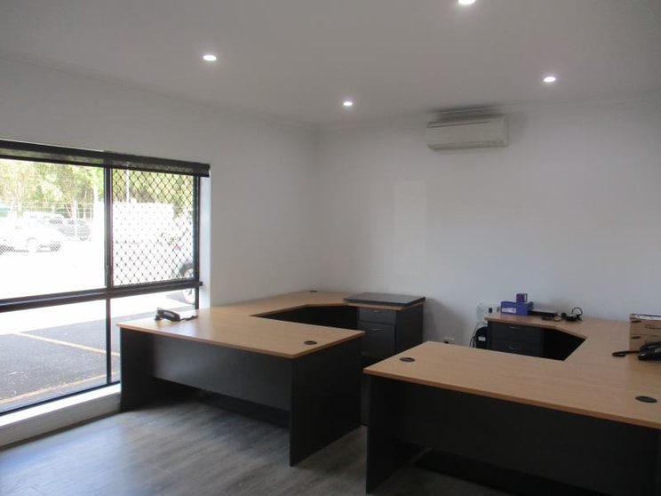 Click to view all images Tenancy 3/24 Redden Street Portsmith QLD 4870 - Image 3