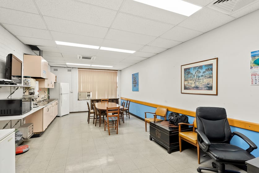 Click to view all images 1/257 Princes Highway Unanderra NSW 2526 - Image 3