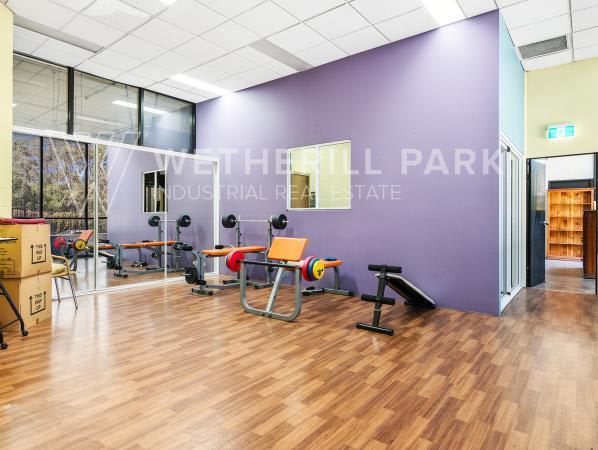 Click to view all images Smithfield NSW 2164 - Image 2