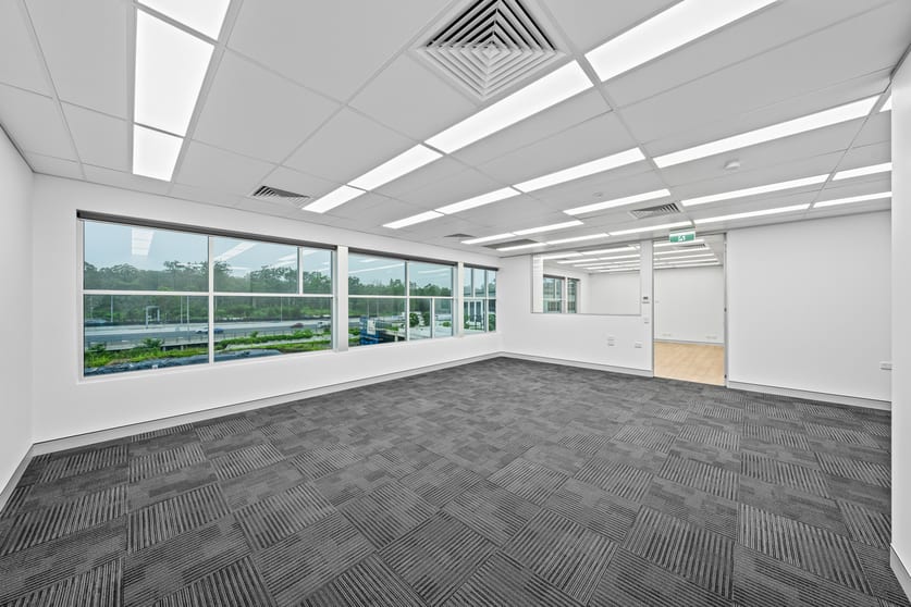 Click to view all images 205/2700 Logan Road Eight Mile Plains QLD 4113 - Image 1