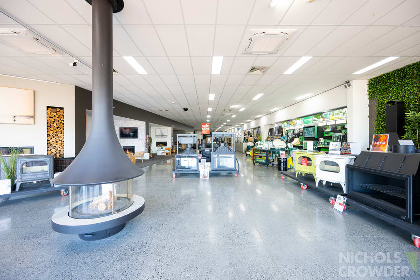 Click to view all images 2/901 Nepean Highway Mornington VIC 3931 - Image 3