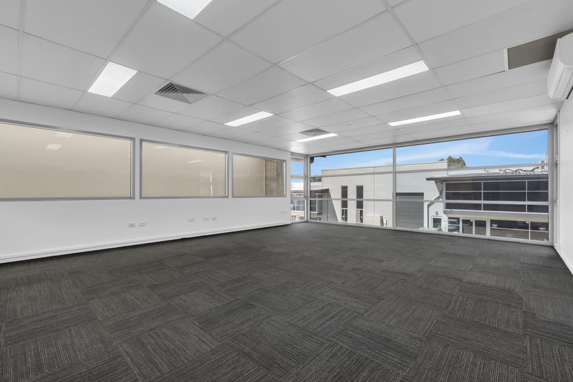 Click to view all images Suite 2A/4 Selkirk Drive Noosaville QLD 4566 - Image 1