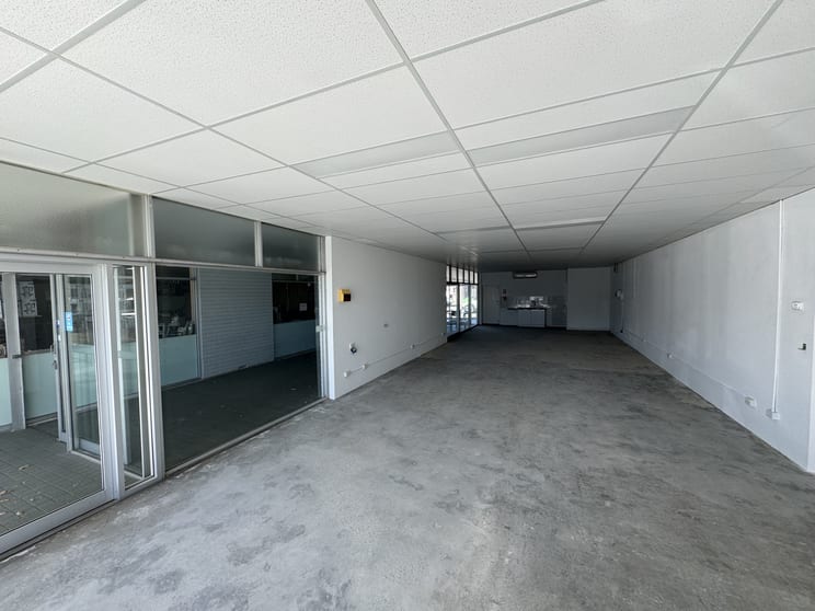 Click to view all images 1 & 2/119 Beach Road South Bunbury WA 6230 - Image 3