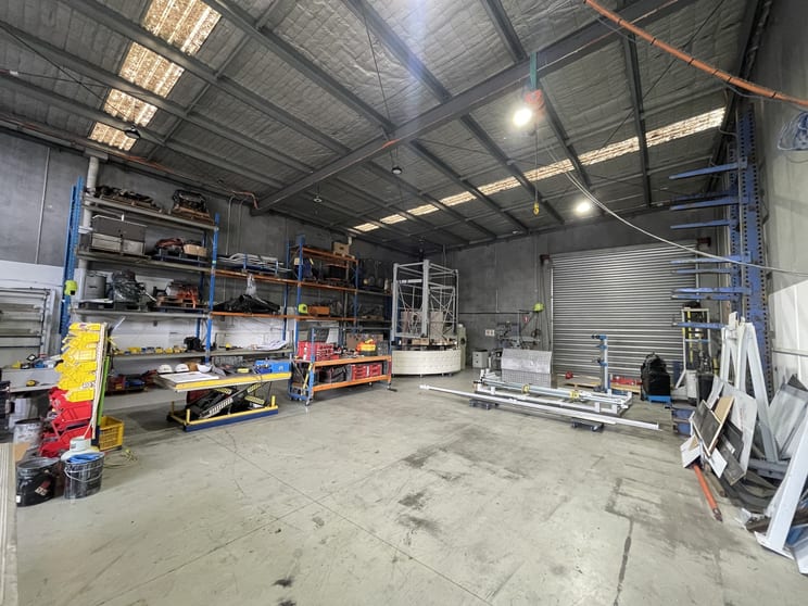 Click to view all images 6/2-10 Hallam South Road Hallam VIC 3803 - Image 3