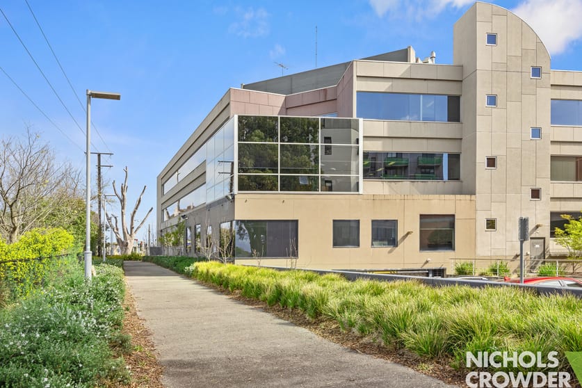 Click to view all images 1.03/999 Nepean Highway Moorabbin VIC 3189 - Image 3