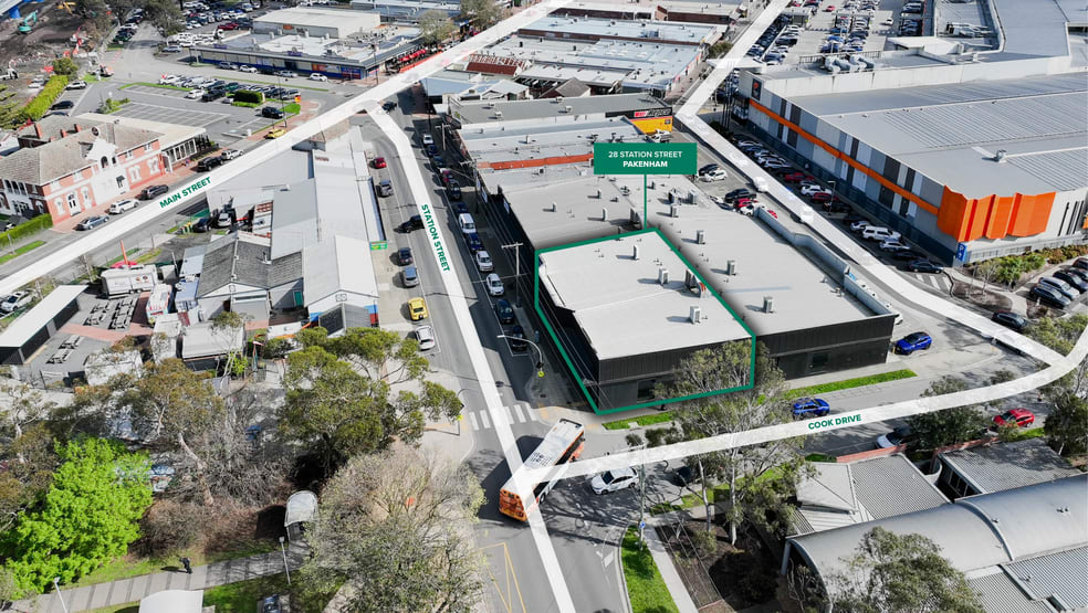 Click to view all images 28 Station Street Pakenham VIC 3810 - Image 1