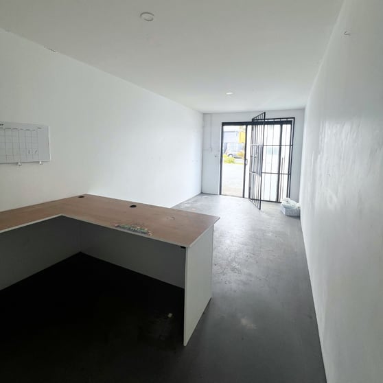 Click to view all images 5/4 Parkside Drive Tweed Heads South NSW 2486 - Image 3