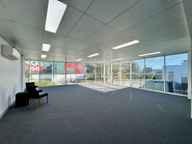 Click to view all images 7 Koonya Circuit Caringbah NSW 2229 - Image 3