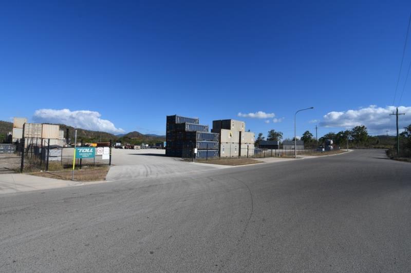 Click to view all images 10 Kupfer Drive Roseneath QLD 4811 - Image 3