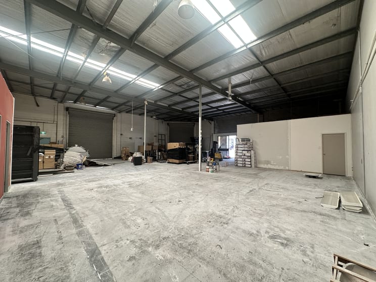 Click to view all images 2C/130 Kingston Road Underwood QLD 4119 - Image 3