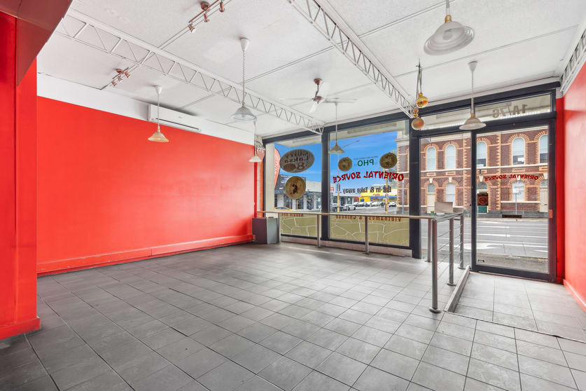 Click to view all images 74 Yarra Street Geelong VIC 3220 - Image 2