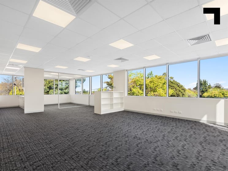 Click to view all images 12 The Highway Mount Waverley VIC 3149 - Image 2