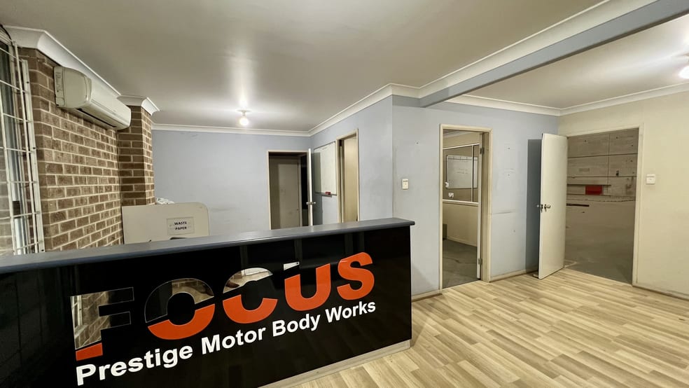 Click to view all images Bay 1 Lot 4/3 Donaldson Street Wyong NSW 2259 - Image 1