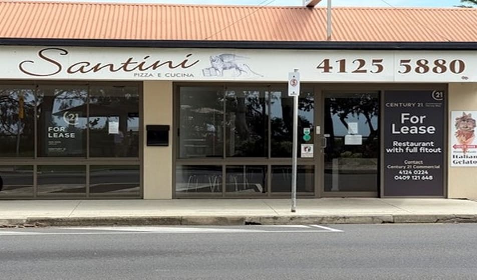 Click to view all images 1/470 Esplanade Torquay QLD 4655 - Image 1