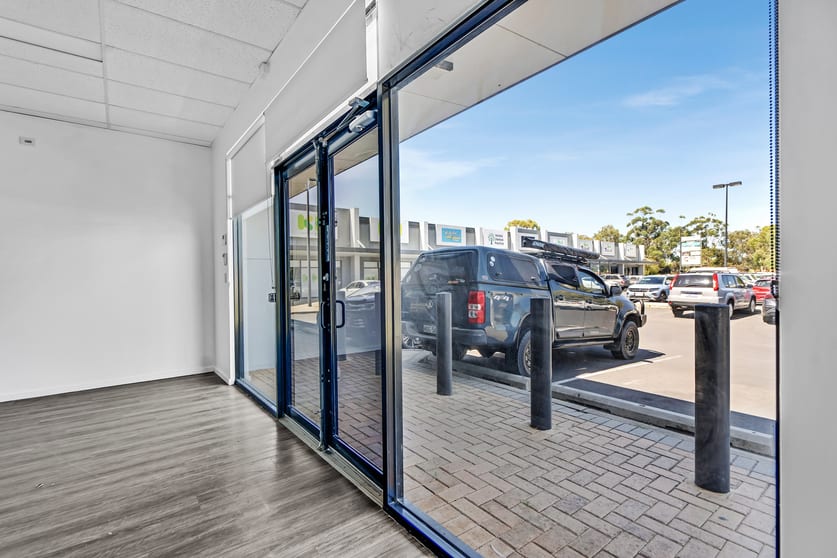 Click to view all images Shop 7/1 Henley Drive East Bunbury WA 6230 - Image 3