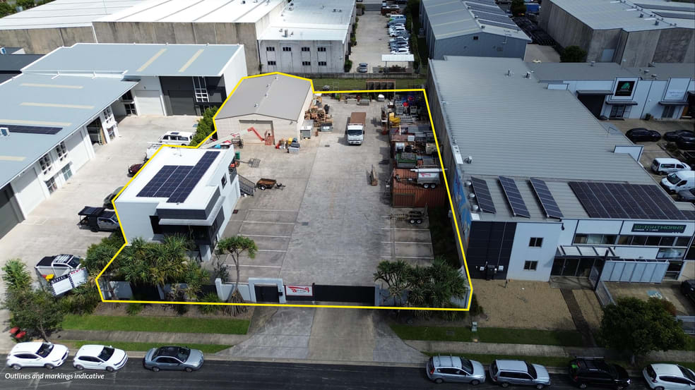 Click to view all images 9 Focal Avenue Coolum Beach QLD 4573 - Image 1