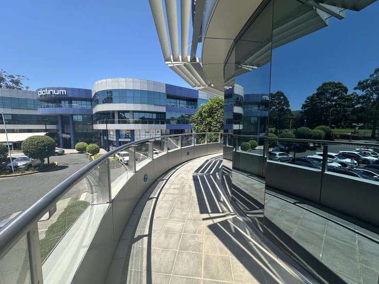Click to view all images Level 1 Suite 5-7/2 Ilya Avenue Erina NSW 2250 - Image 1