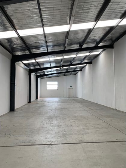 Click to view all images 7 Wanrua Cheltenham VIC 3192 - Image 2