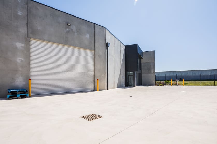 Click to view all images 8/7B Peachey Road Edinburgh North SA 5113 - Image 2