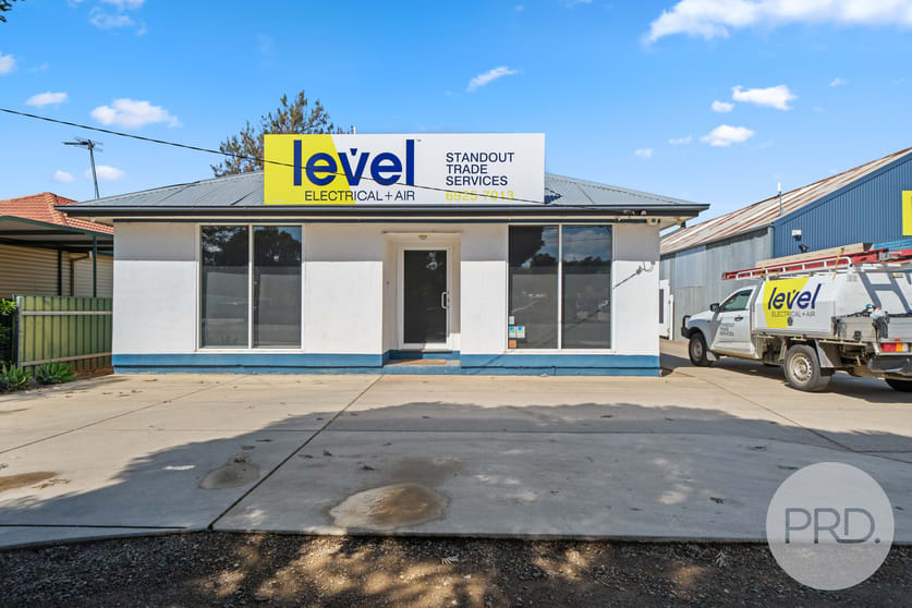 Click to view all images 58 Chaston Street Wagga Wagga NSW 2650 - Image 1