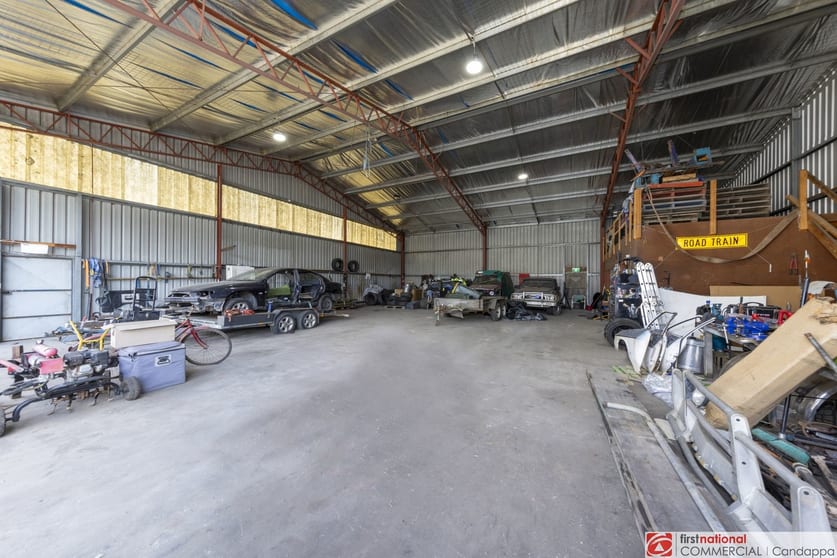Click to view all images 2/65 Roberts Court Drouin VIC 3818 - Image 2