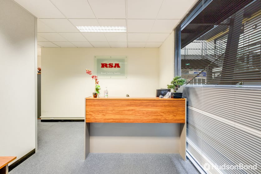 Click to view all images 8/79 Manningham Road Bulleen VIC 3105 - Image 3