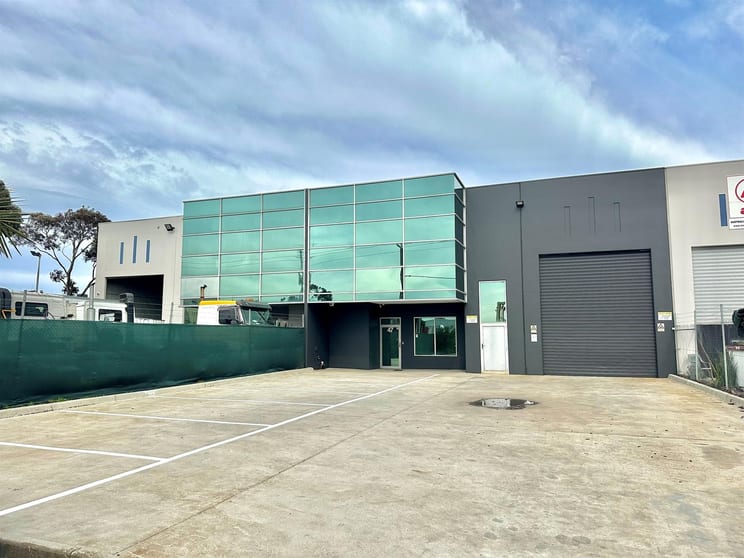 Click to view all images 47 Strzelecki Avenue Sunshine West VIC 3020 - Image 1