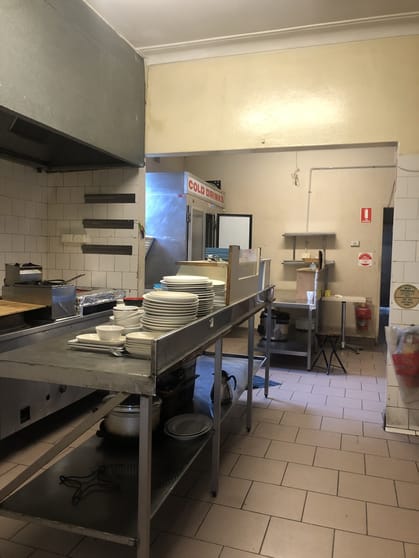 Click to view all images 198 Anzac Parade Kensington NSW 2033 - Image 1