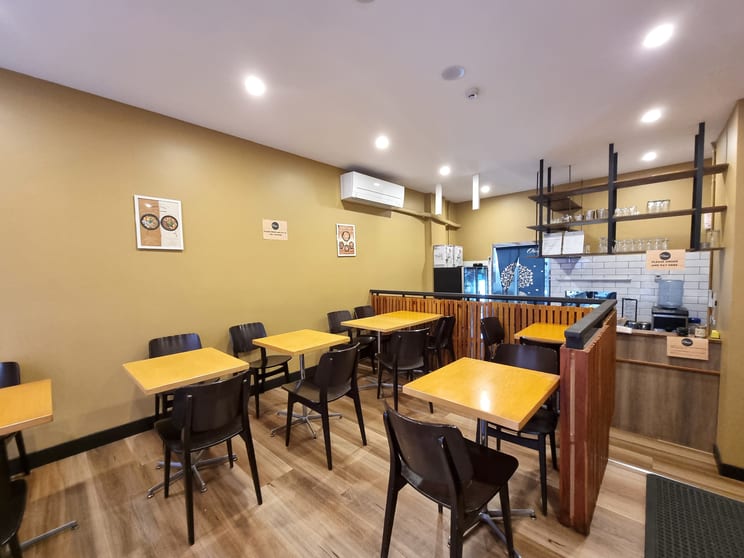 Click to view all images 175 Coleman Parade Glen Waverley VIC 3150 - Image 3
