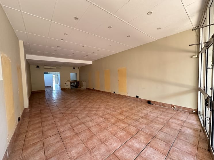 Click to view all images 7 Hamilton Walk Mount Waverley VIC 3149 - Image 3