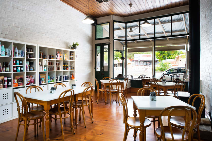 Click to view all images 30 Main Street Maldon VIC 3463 - Image 2