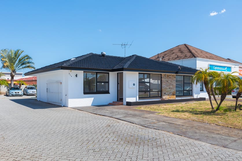 Click to view all images 314a & 314b Walter Road West Morley WA 6062 - Image 1
